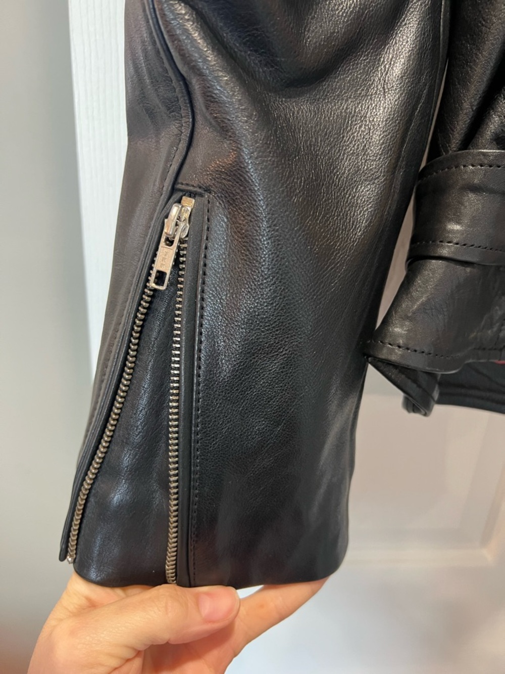 Men's Leather Jacket with Red Quilted Lining - Rolling Stones - Picture 5 of 9